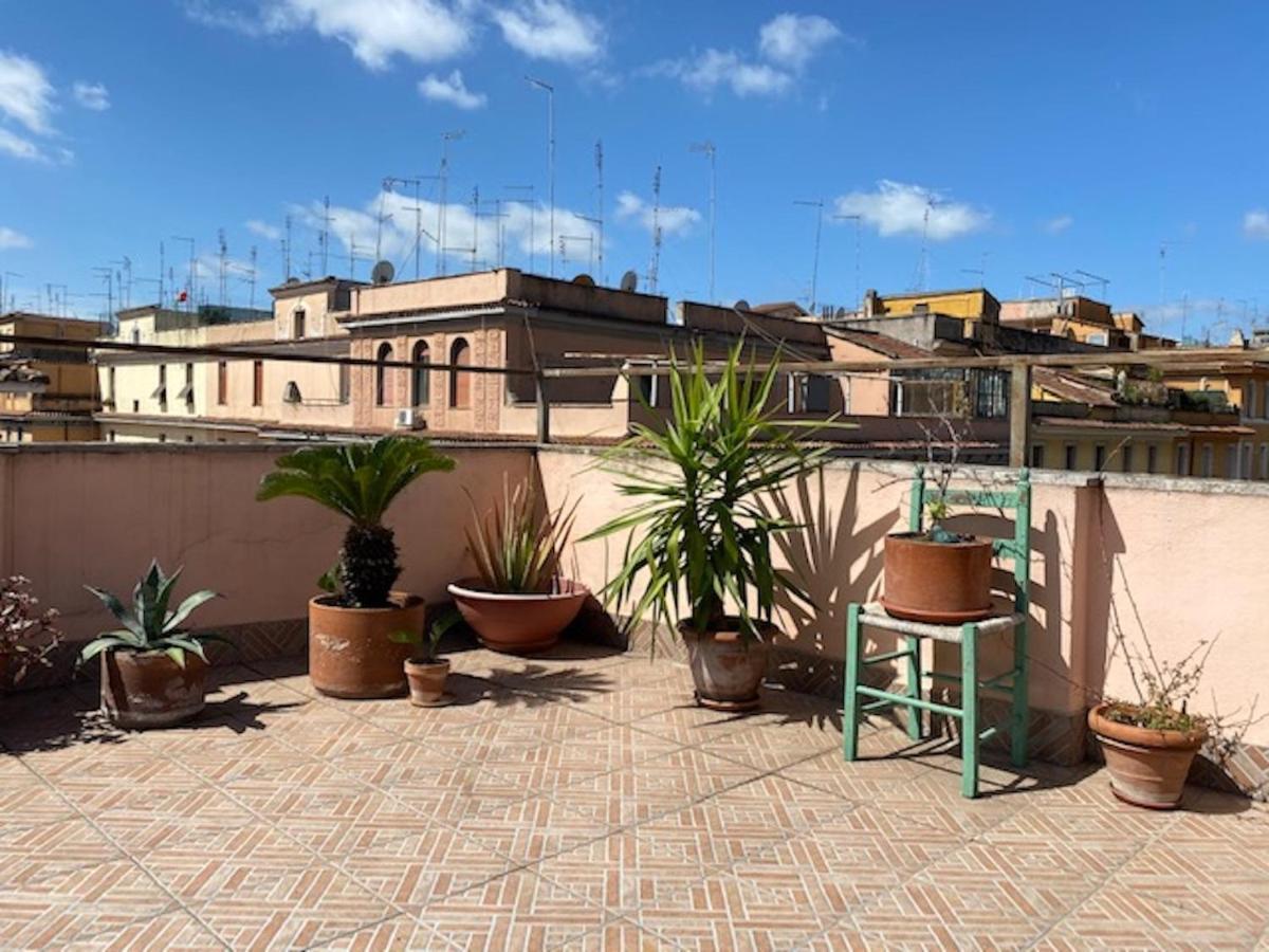Panoramic Castle Apt Trastevere ローマ エクステリア 写真