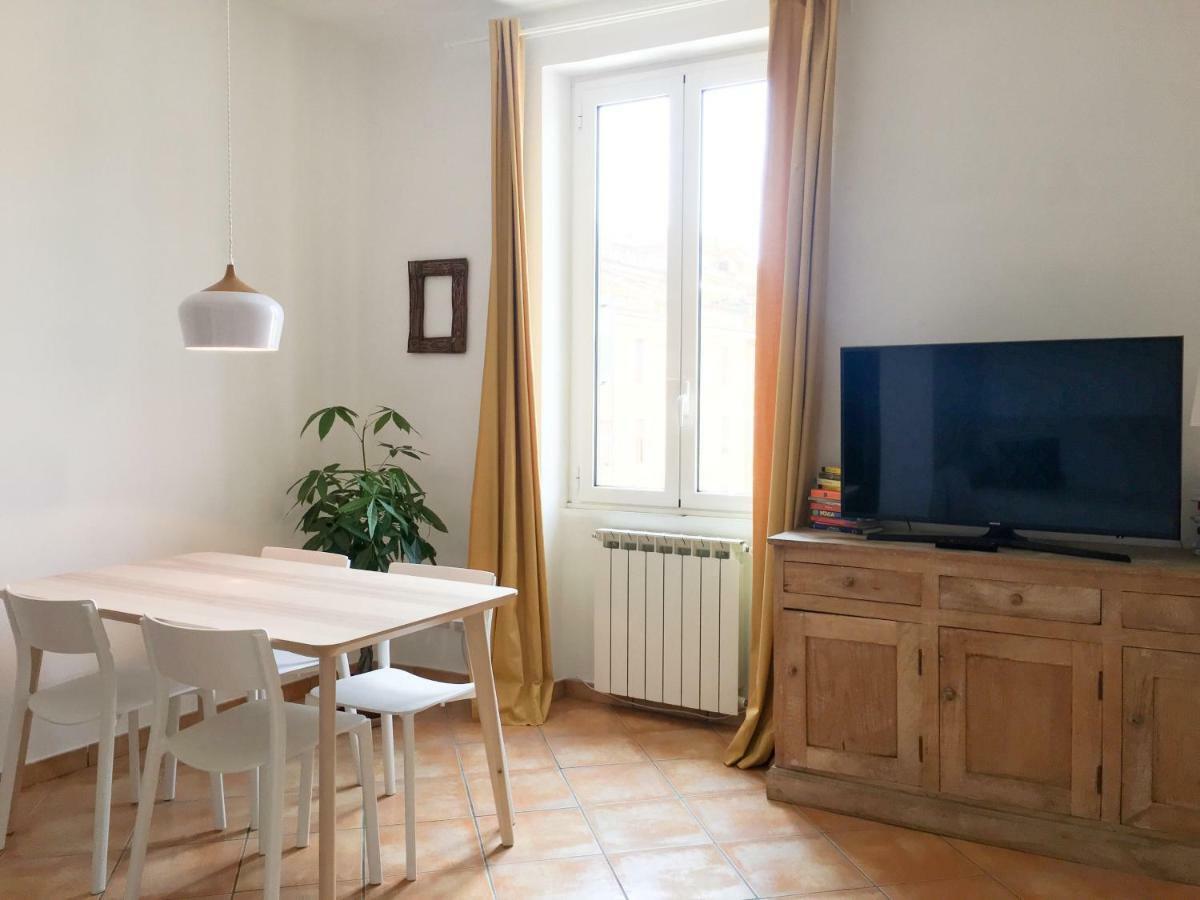 Panoramic Castle Apt Trastevere ローマ エクステリア 写真